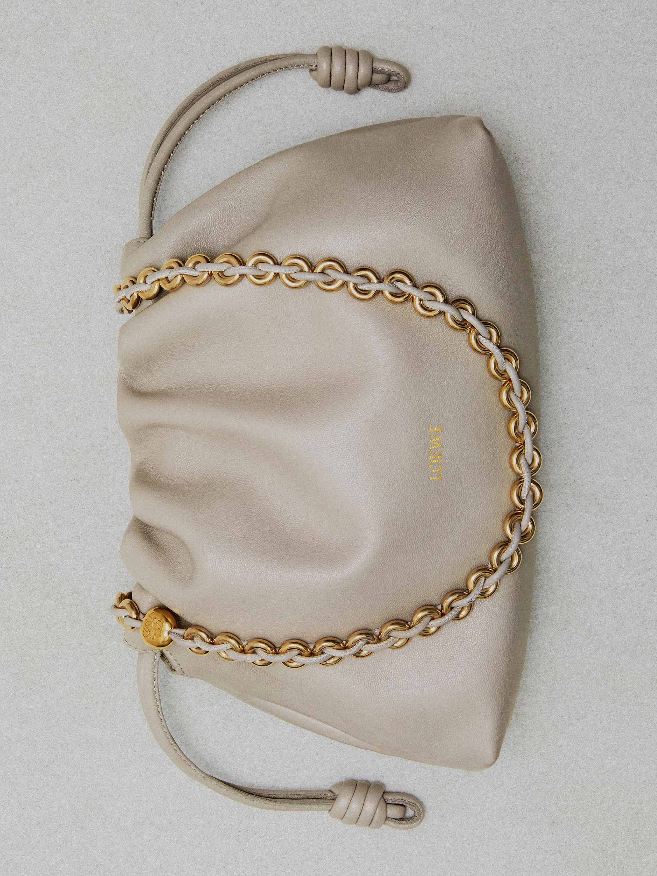 ラグジュアリーギフトコレクション｜ウィメンズ＆メンズ デザイナーギフト｜ロエベ - LOEWE
